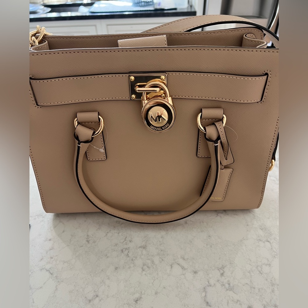 Michael Kors tan purse